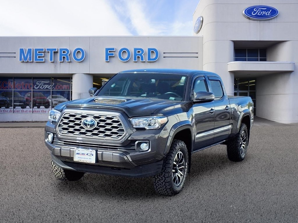 Used 2022 Toyota Tacoma TRD Sport AWD/4WD image 7
