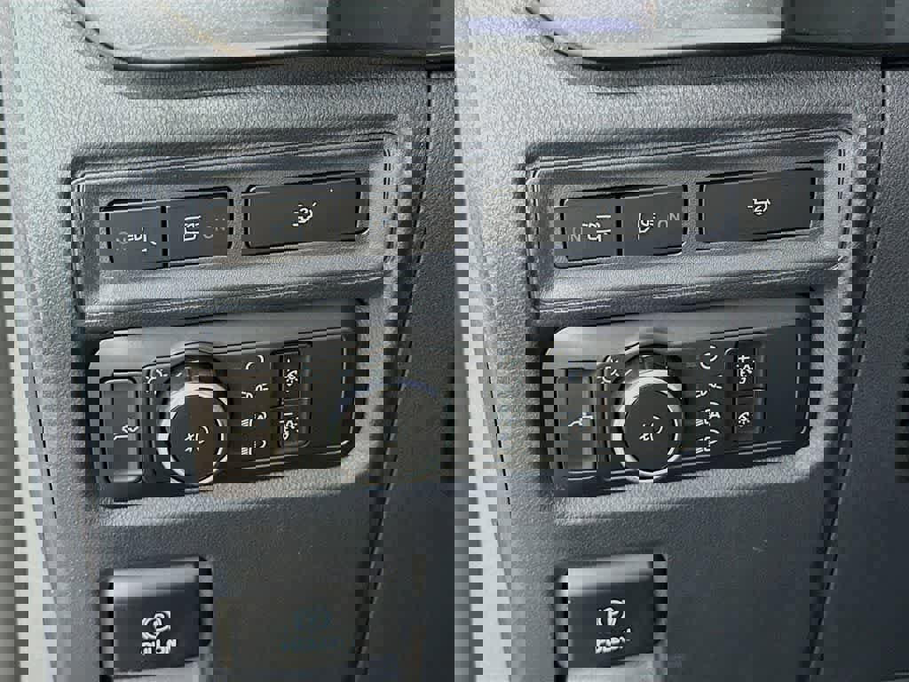 Certified 2022 Ford F150 XLT w/ Equipment Group 302A High image 27