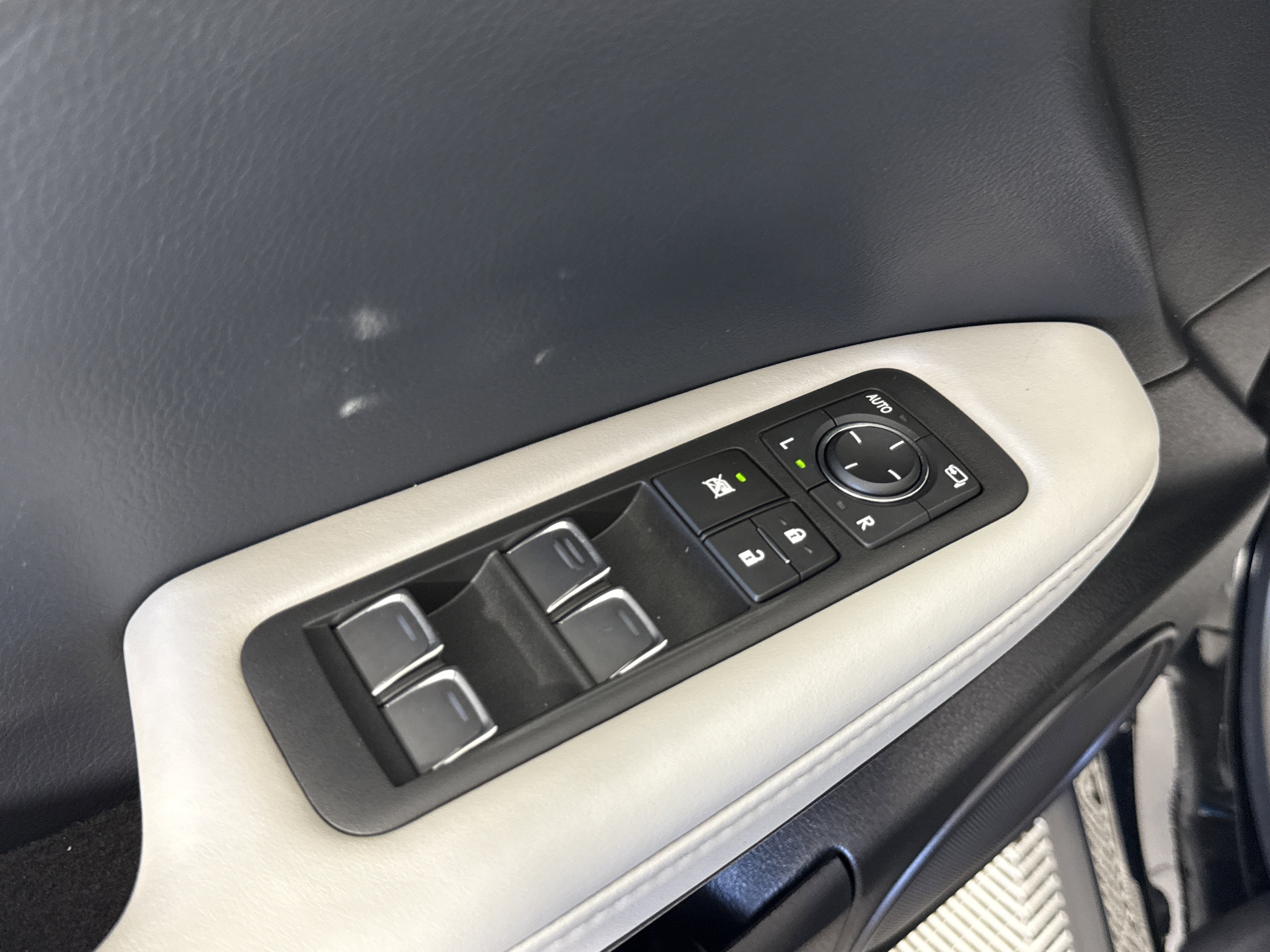 Used 2019 Lexus RX 350 FWD image 15