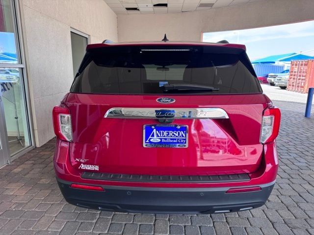 Certified 2024 Ford Explorer XLT RWD image 4