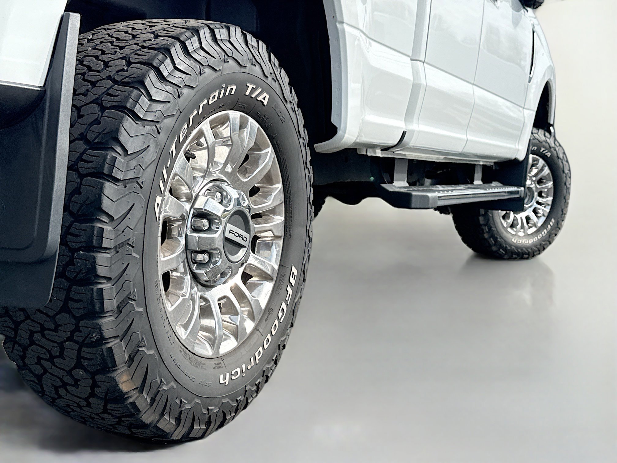 Certified 2021 Ford F350 XLT w/ XLT Premium Package image 18