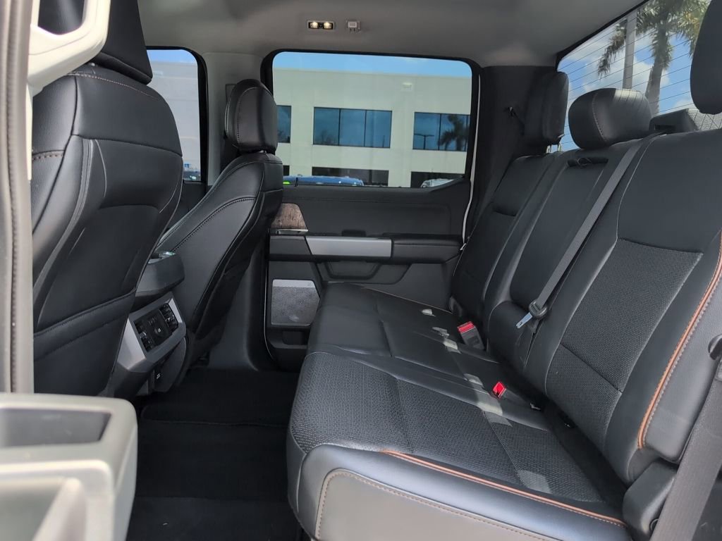 Certified 2025 Ford F250 Lariat w/ Black Appearance Package AWD/4WD image 12