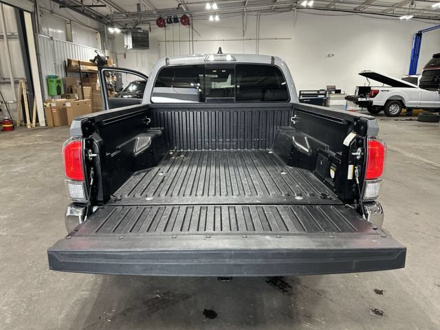 Used 2021 Toyota Tacoma TRD Off-Road w/ Blackout Package (TMS) AWD/4WD image 25