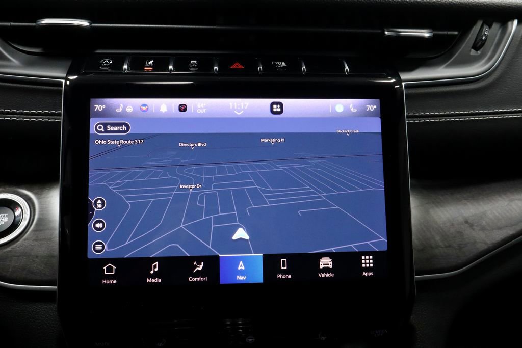 Used 2023 Jeep Grand Cherokee Limited image 3