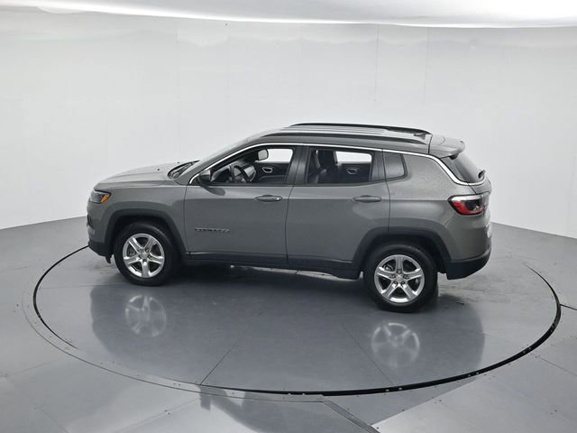 Used 2024 Jeep Compass Latitude AWD/4WD image 45