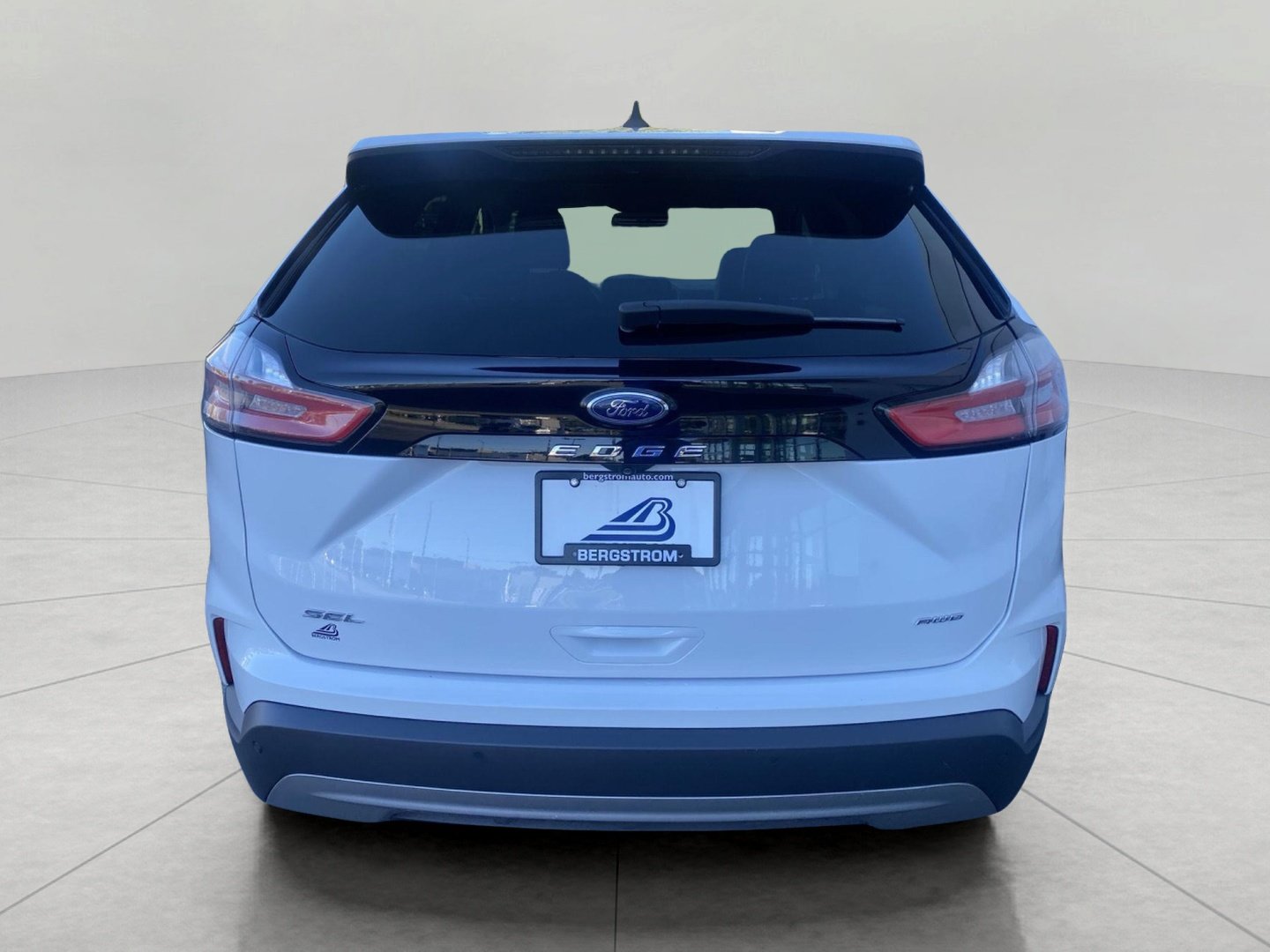 Certified 2024 Ford Edge SEL AWD/4WD image 8