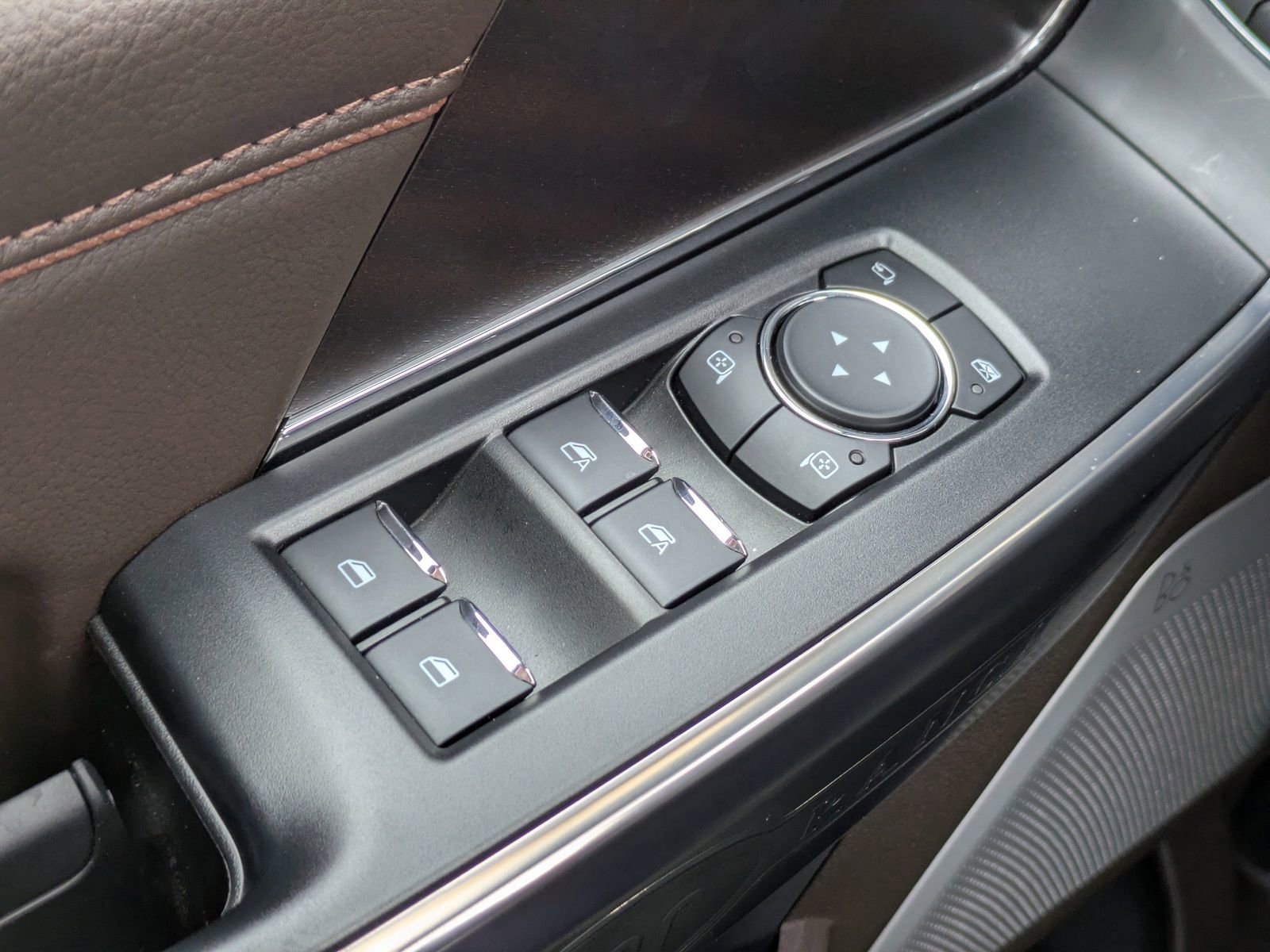 Certified 2025 Ford F150 King Ranch w/ FX4 Off-Road Package image 26