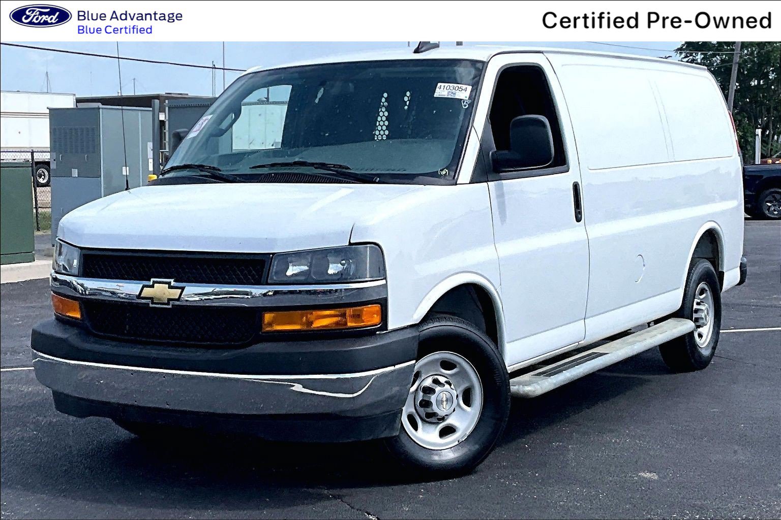 Used 2025 Chevrolet Express 2500 w/ Driver Convenience Package RWD image 8