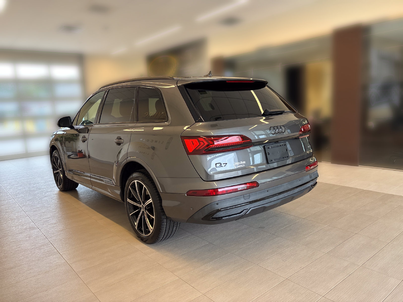 Used 2022 Audi Q7 3.0T Premium Plus AWD/4WD image 3