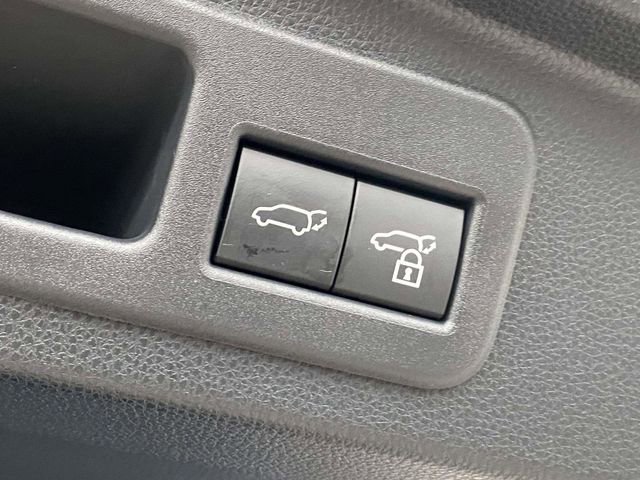 Used 2025 Toyota 4Runner TRD Off-Road Premium AWD/4WD image 13