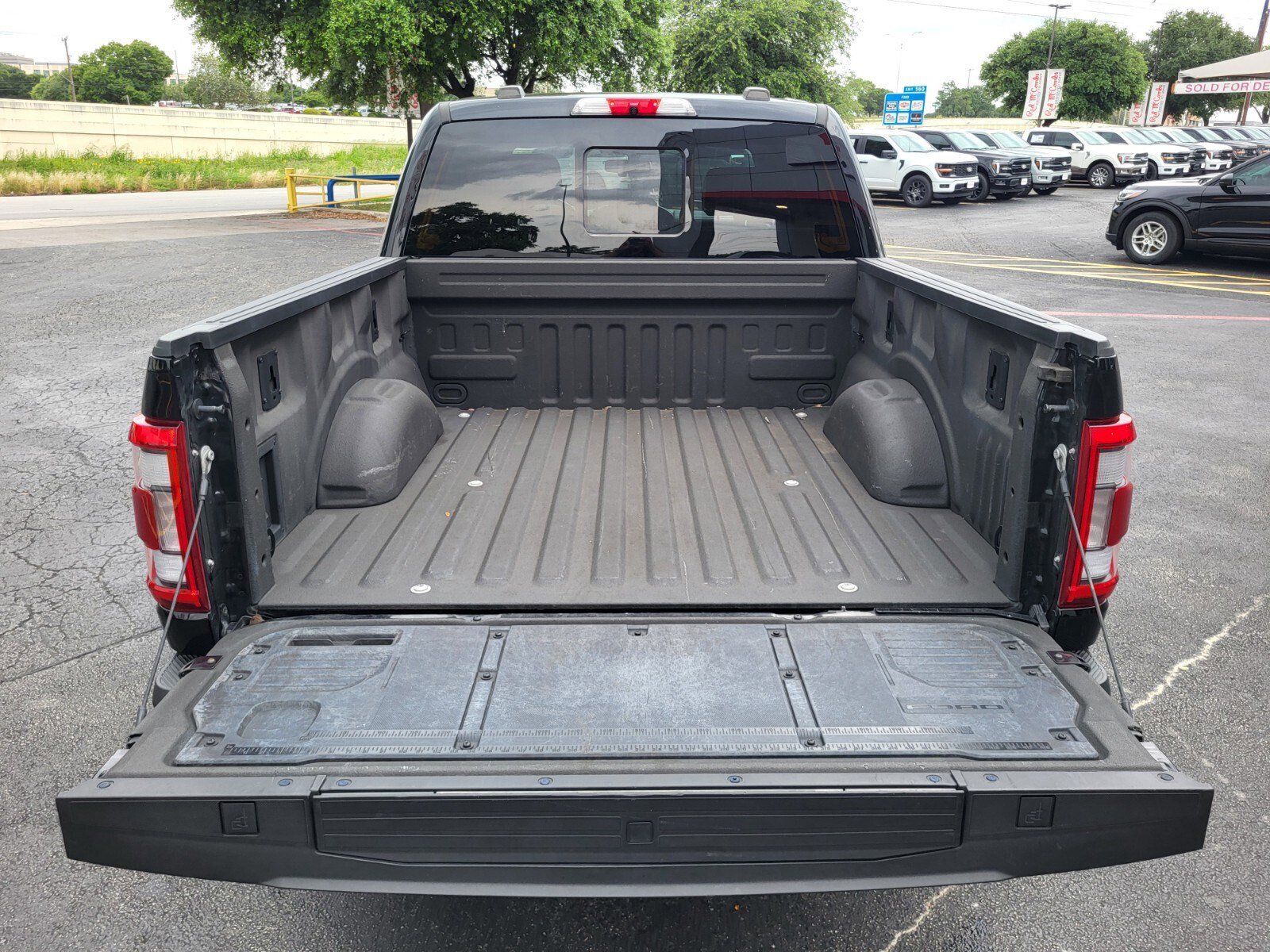 Certified 2022 Ford F150 Lariat w/ Equipment Group 502A High AWD/4WD image 34