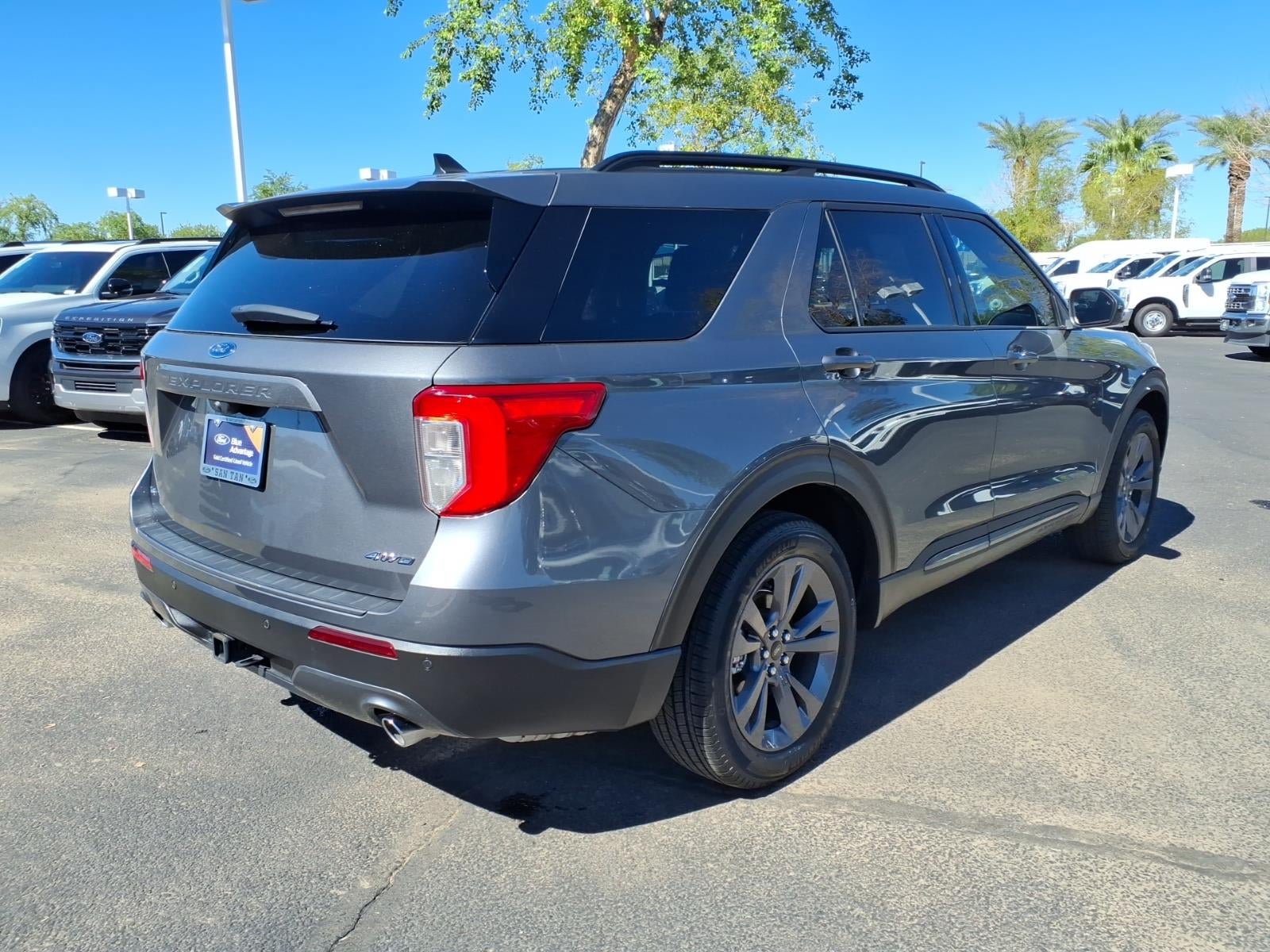 Certified 2023 Ford Explorer XLT w/ Equipment Group 202A AWD/4WD image 4