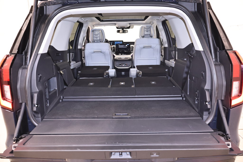 Certified 2027 Ford Expedition Platinum AWD/4WD image 48