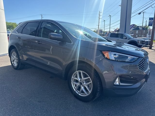 Certified 2023 Ford Edge SEL w/ Convenience Package AWD/4WD image 4