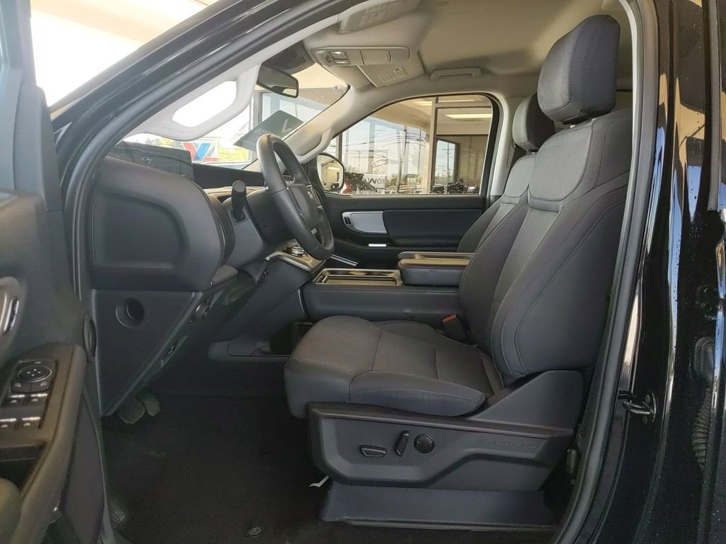 Certified 2025 Ford Expedition Max Active AWD/4WD image 13