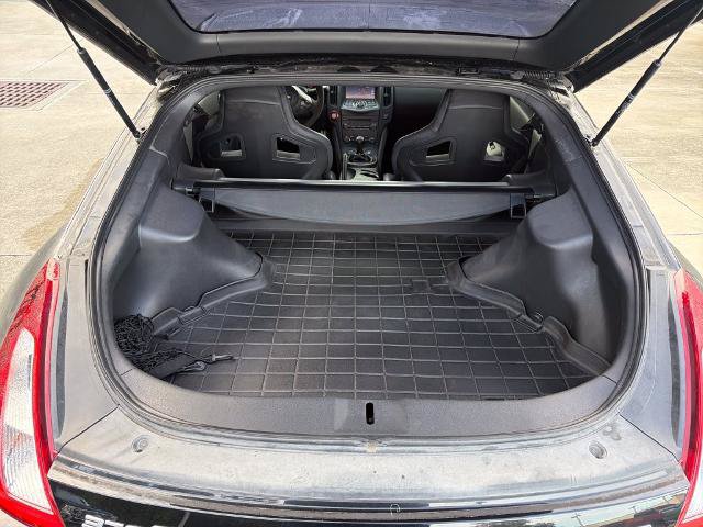Used 2019 Nissan 370Z NISMO RWD image 29
