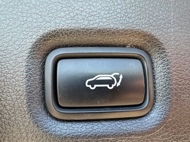 Used 2023 Hyundai Santa Fe SEL AWD/4WD image 12