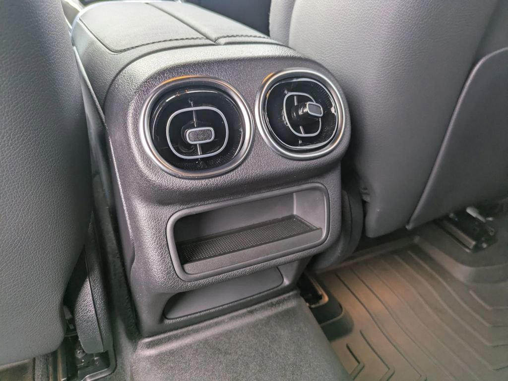 Used 2023 Mercedes-Benz GLC 300 GLC 300 image 39