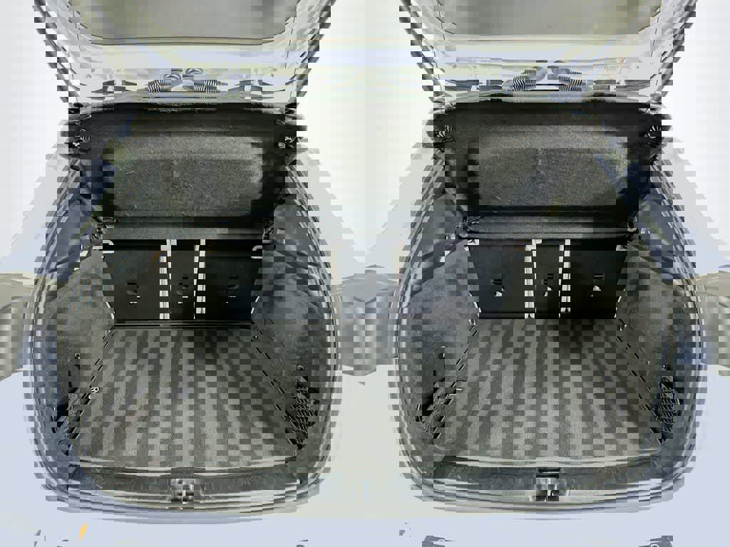 Used 2025 Mercedes-Benz GLA 250 4MATIC image 24