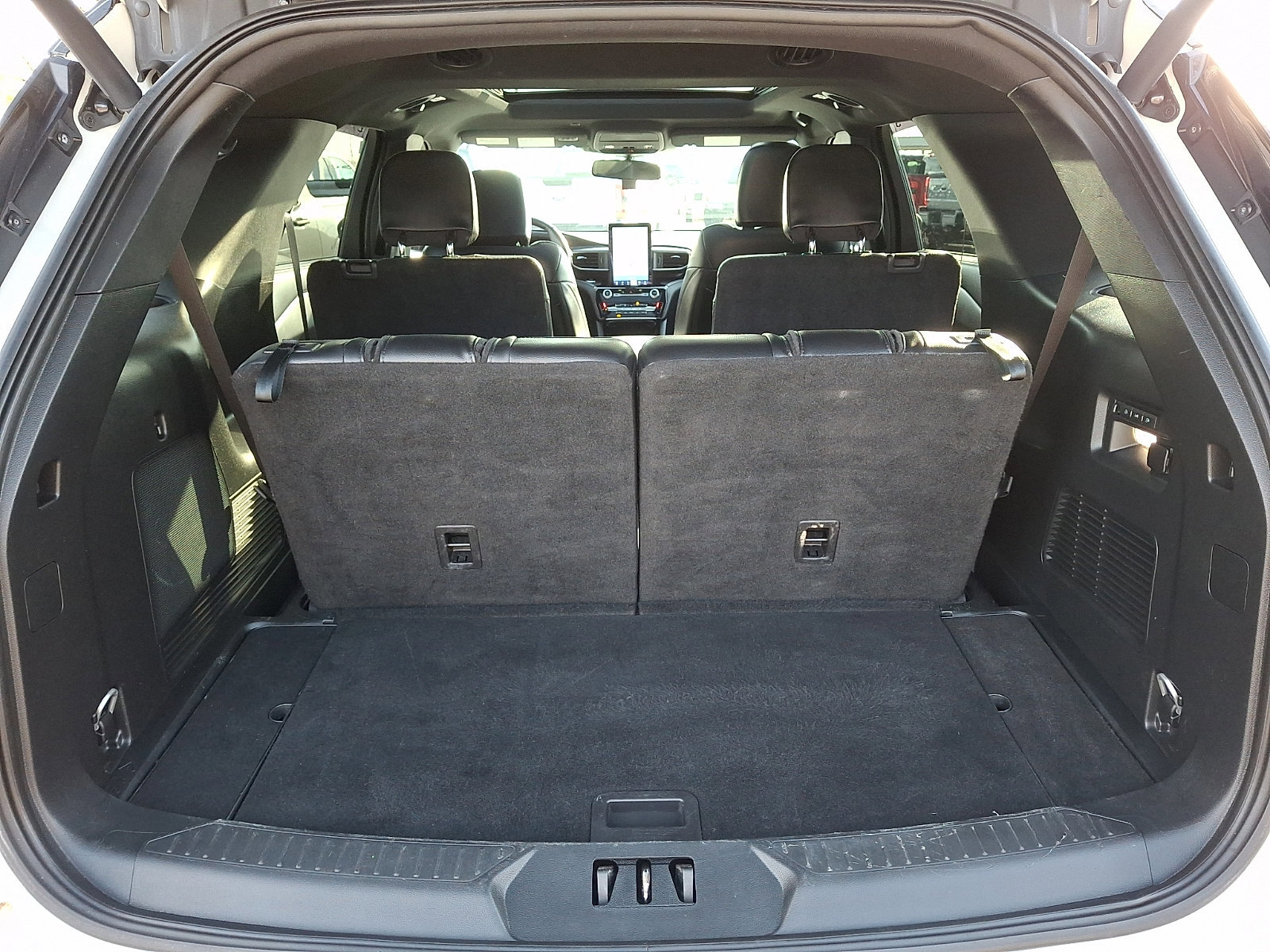 Certified 2024 Ford Explorer ST w/ Equipment Group 401A image 30