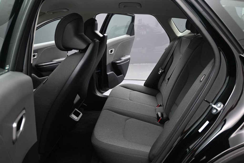 Used 2025 Kia K4 FWD image 15
