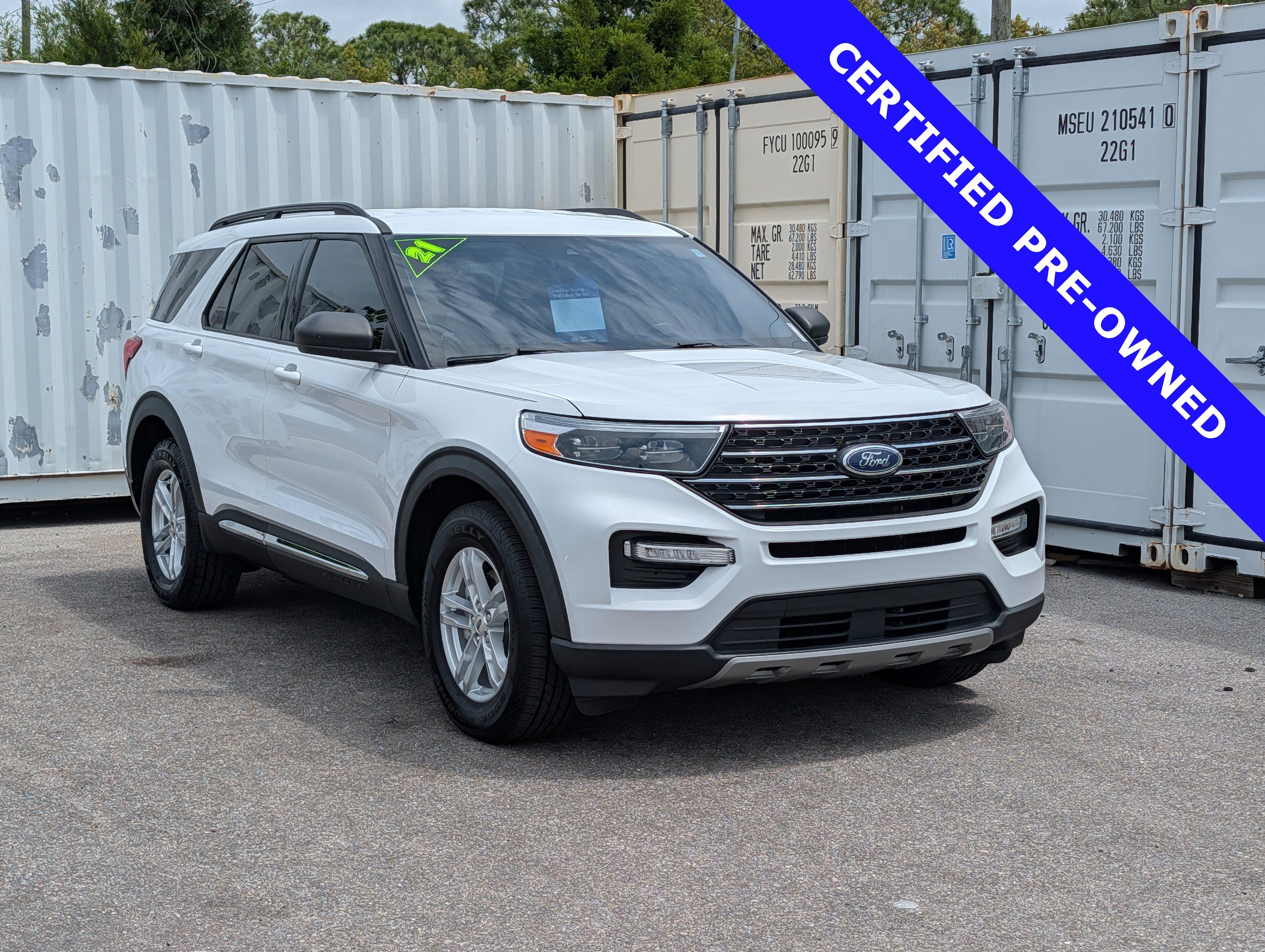 Certified 2021 Ford Explorer XLT w/ Equipment Group 202A AWD/4WD image 2