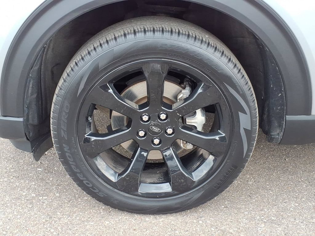 Certified 2023 Ford Explorer ST-Line AWD/4WD image 9