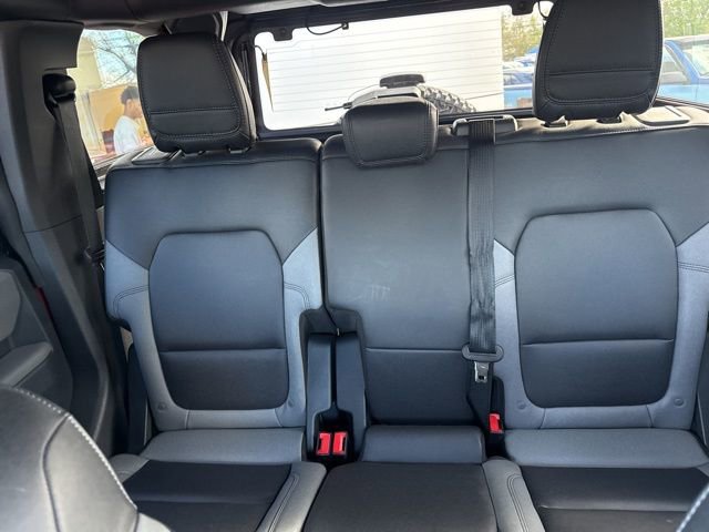 Certified 2023 Ford Bronco Big Bend w/ Sasquatch Package AWD/4WD image 31