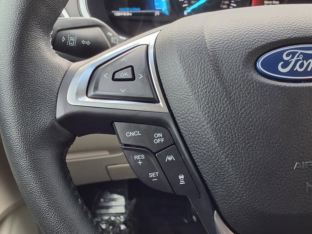 Certified 2020 Ford Edge Titanium image 17