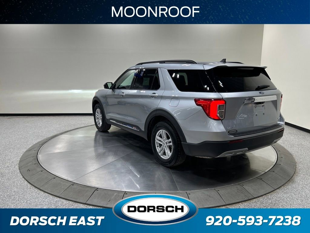 Certified 2024 Ford Explorer XLT w/ Equipment Group 202A AWD/4WD image 3
