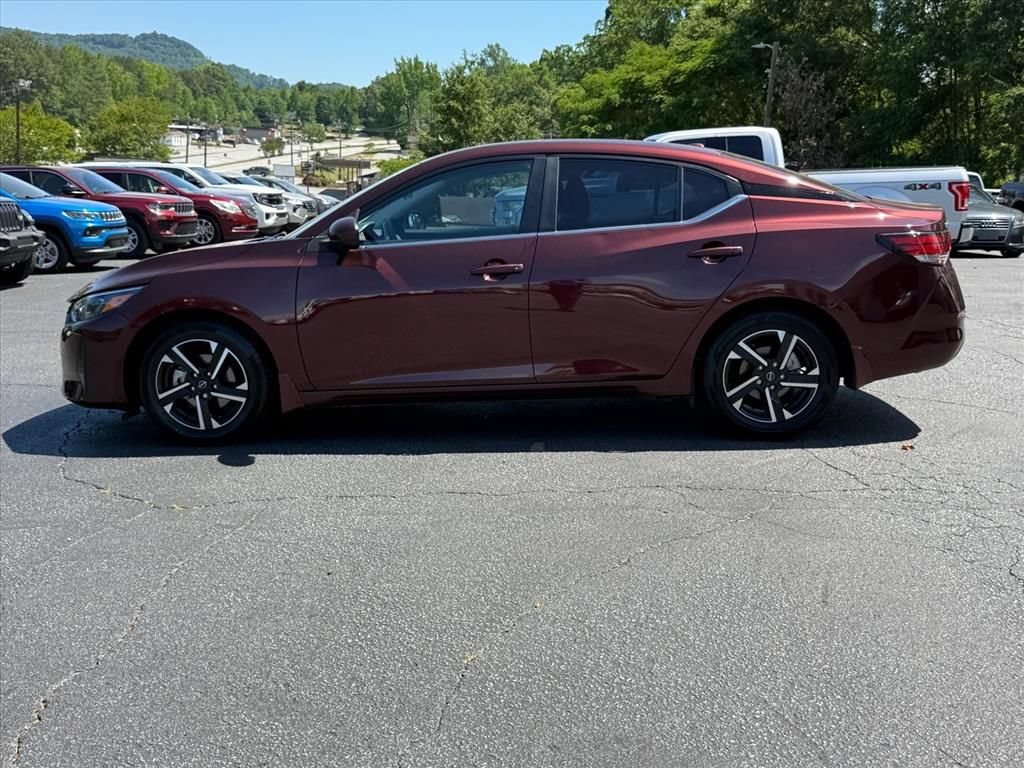 Used 2025 Nissan Sentra SV FWD image 6