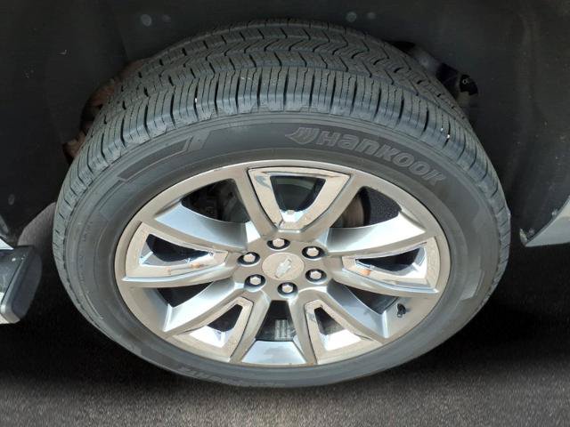 Used 2019 Chevrolet Tahoe LT w/ LT Signature Package AWD/4WD image 23