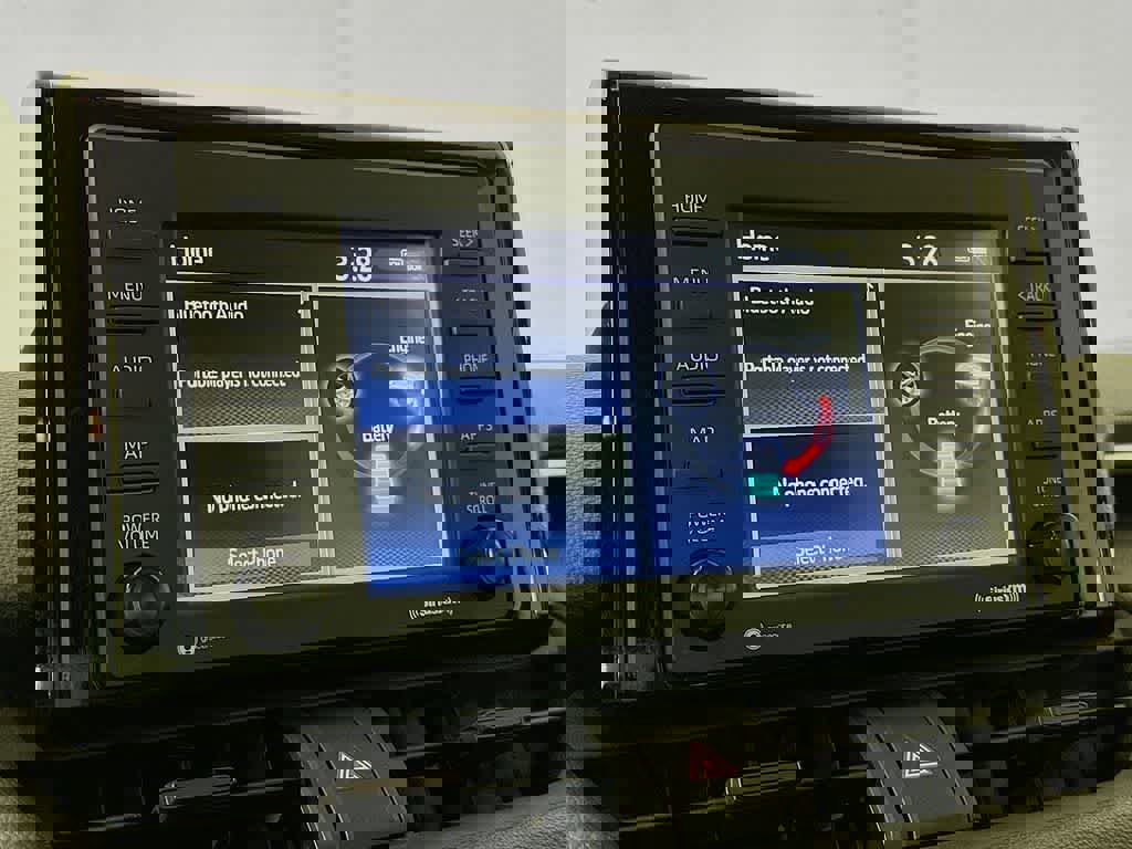 Used 2021 Toyota RAV4 LE image 20