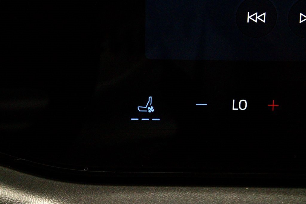 Certified 2024 Ford Mustang Premium image 11