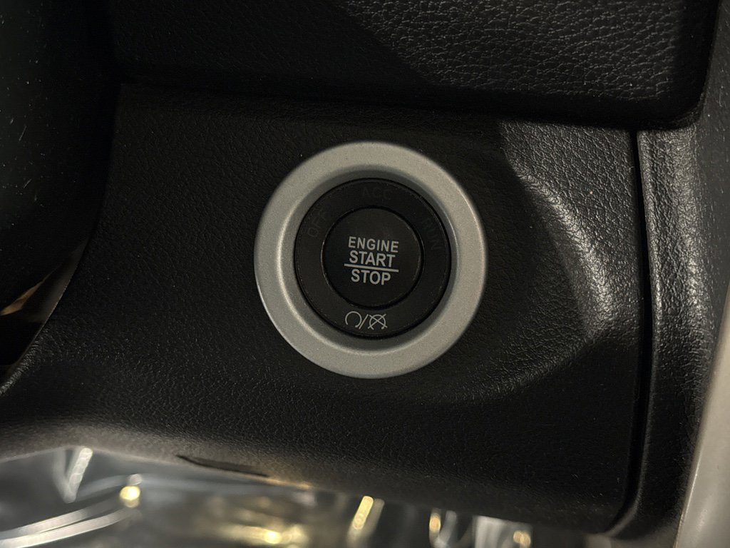 Used 2019 RAM 1500 Laramie w/ Convenience Group image 14