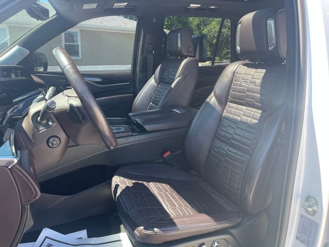 Used 2022 Cadillac Escalade Sport Platinum AWD/4WD image 9