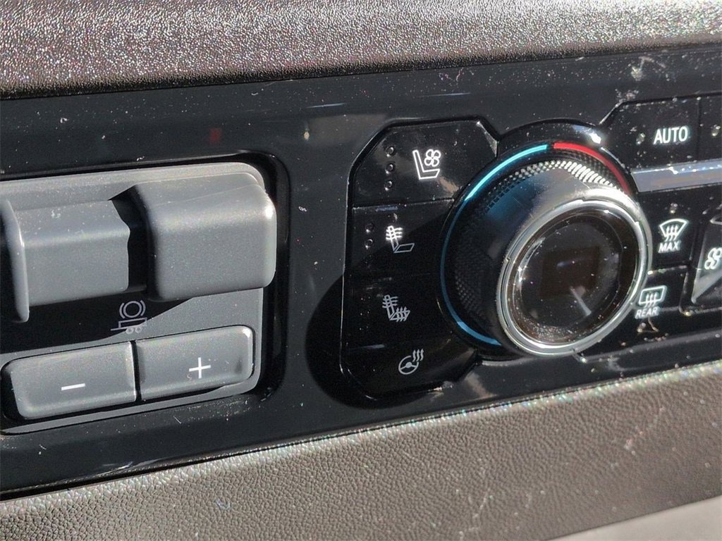 Used 2024 Chevrolet Silverado 1500 High Country w/ High Country Premium Package image 22