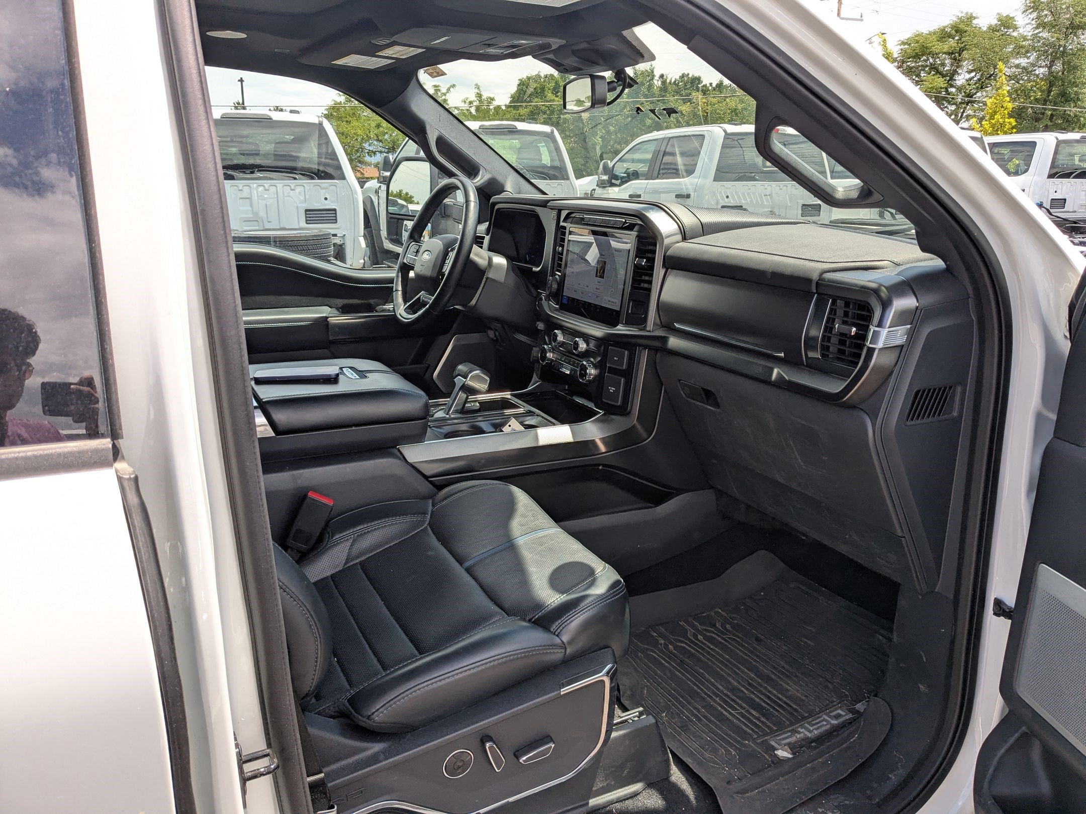 Certified 2024 Ford F150 Platinum w/ Equipment Group 702A High AWD/4WD image 35