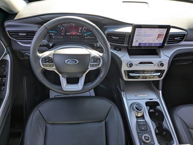 Certified 2023 Ford Explorer XLT w/ Equipment Group 202A image 31