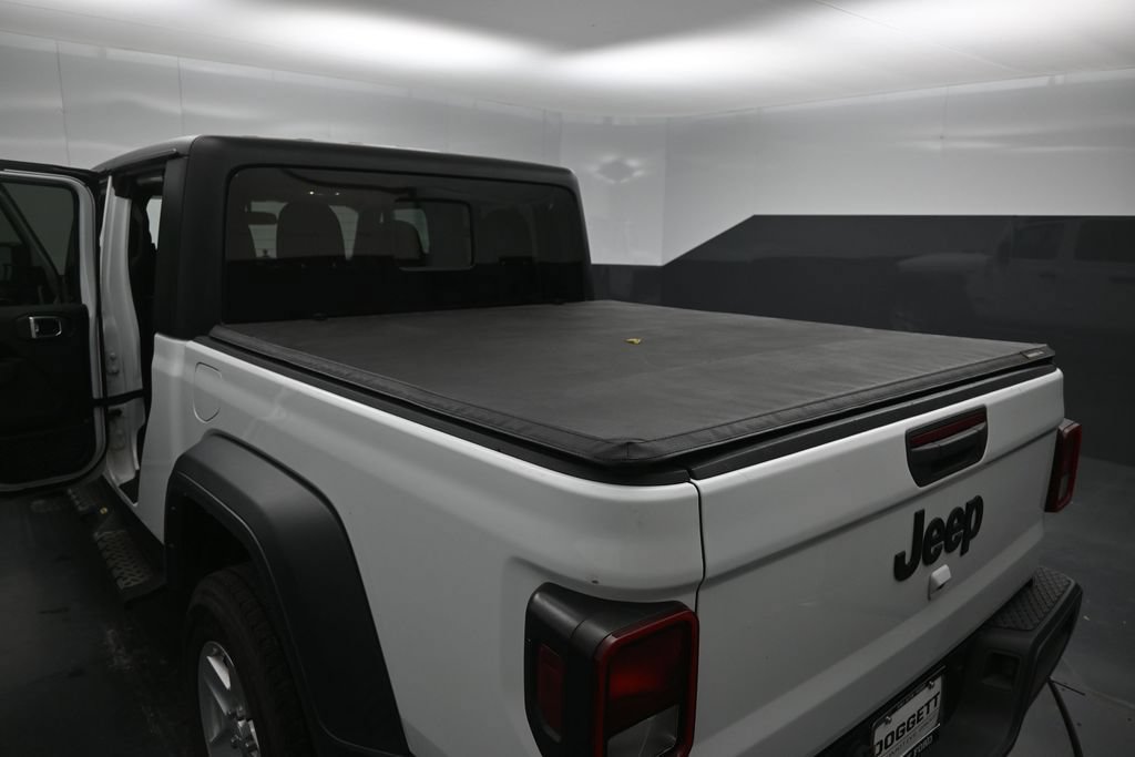 Used 2023 Jeep Gladiator Sport AWD/4WD image 23