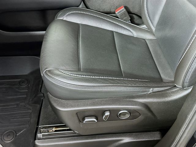 Used 2021 GMC Yukon Denali w/ Denali Ultimate Package image 29