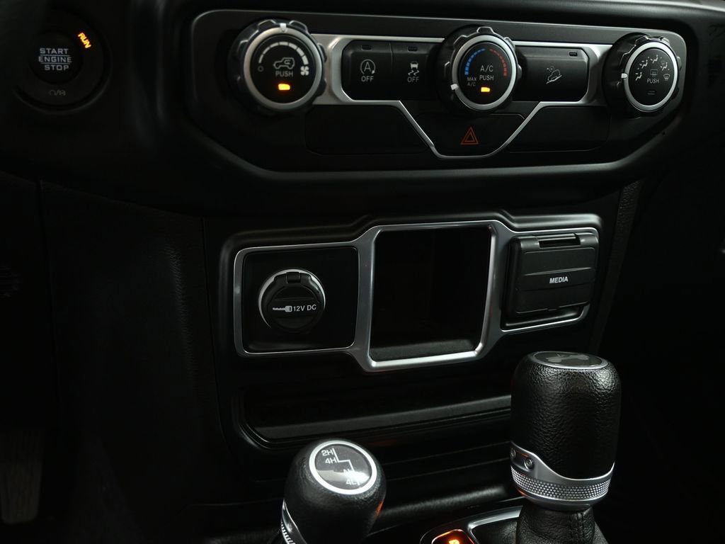 Used 2021 Jeep Wrangler Unlimited Sport image 17