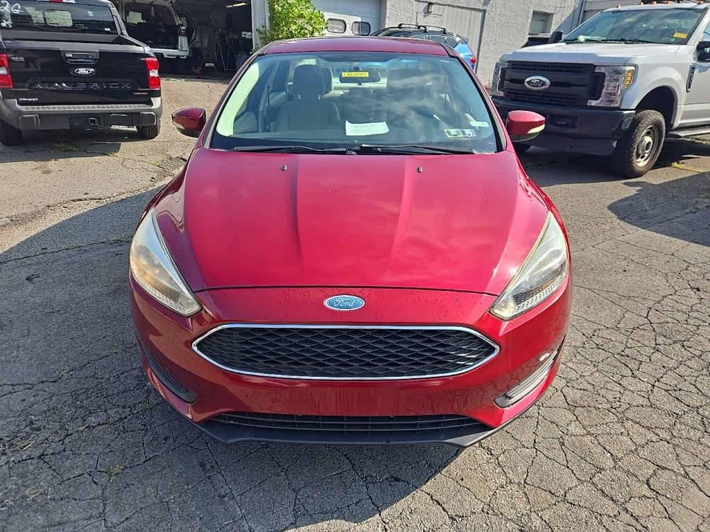 Certified 2017 Ford Focus SE FWD image 2