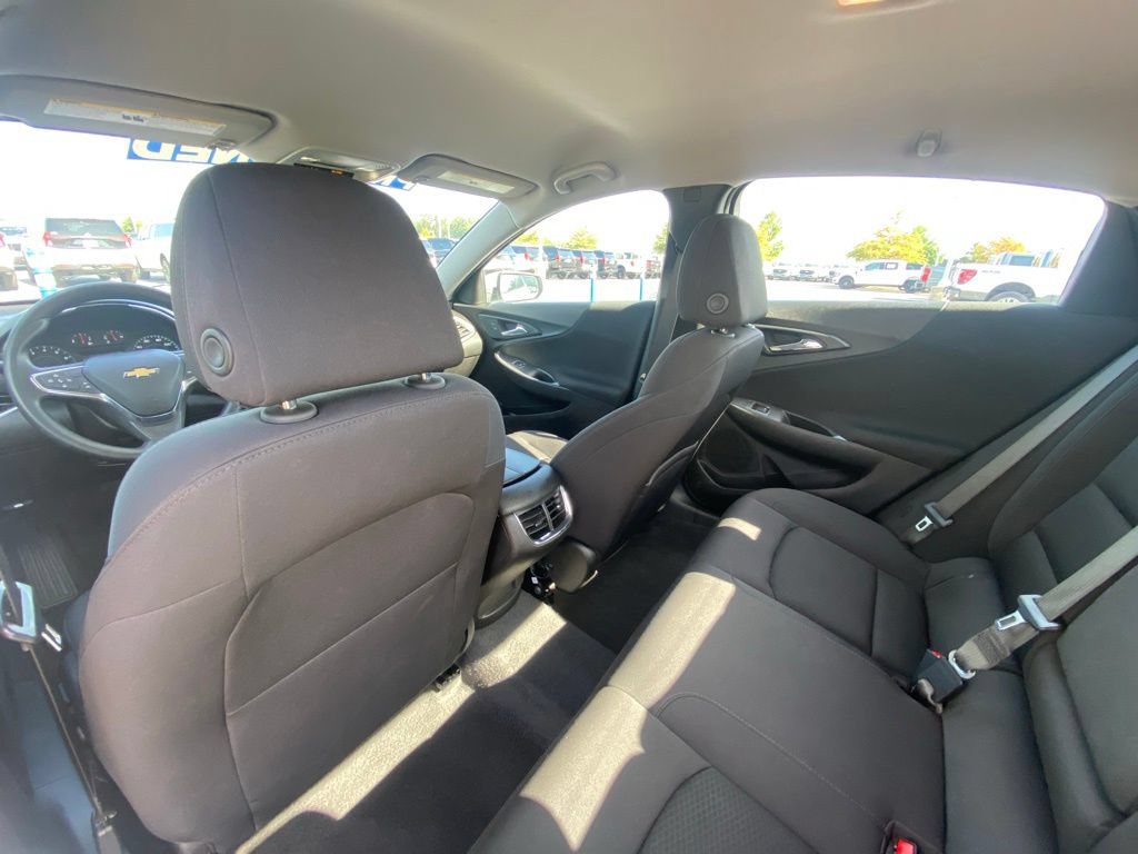 Used 2025 Chevrolet Malibu LT FWD image 22