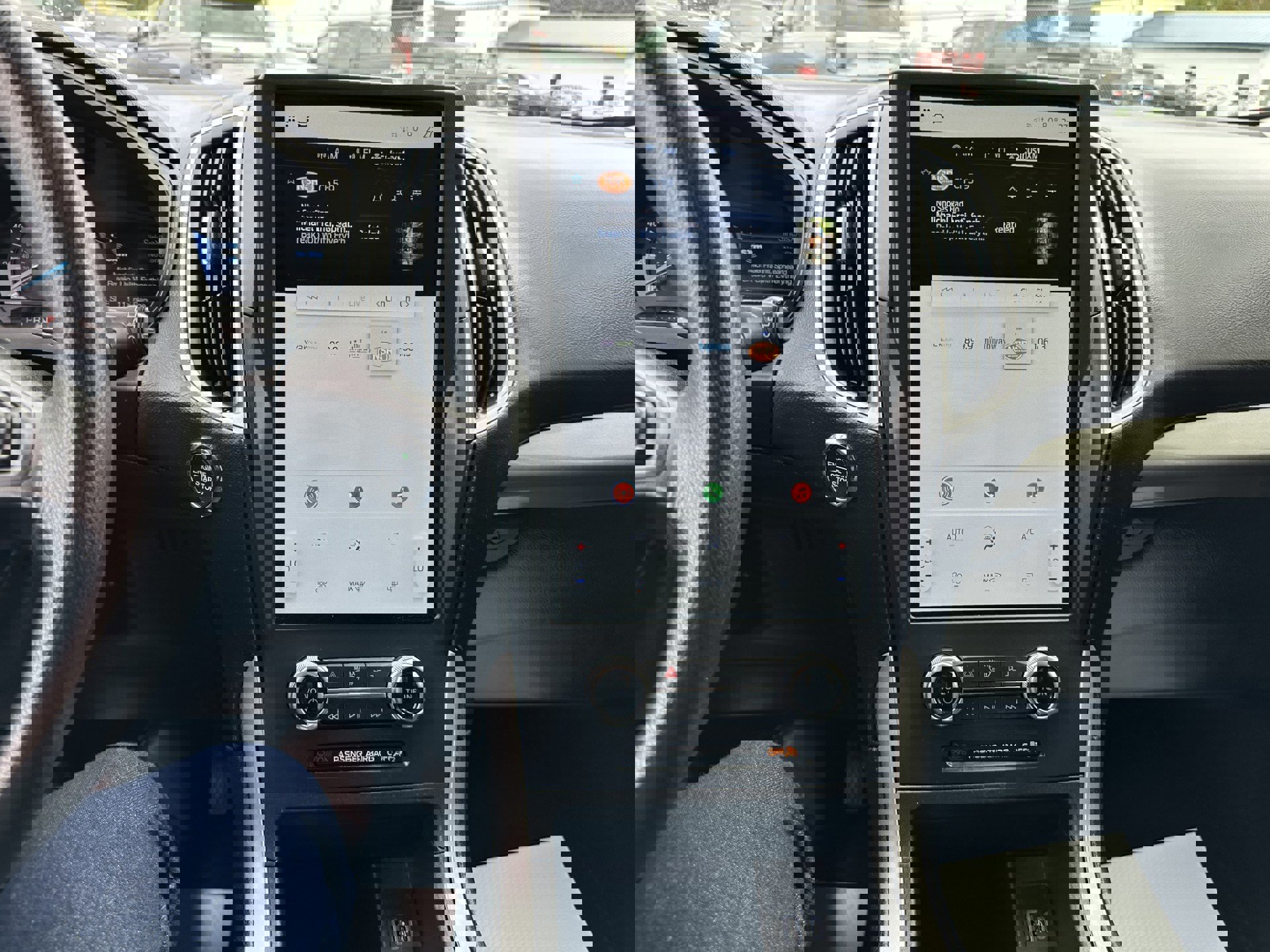 Certified 2022 Ford Edge SE w/ Black Appearance Package image 13