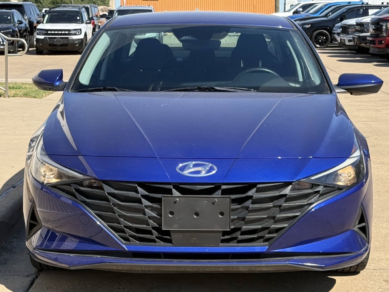 Used 2023 Hyundai Elantra SEL w/ Convenience Package FWD image 7