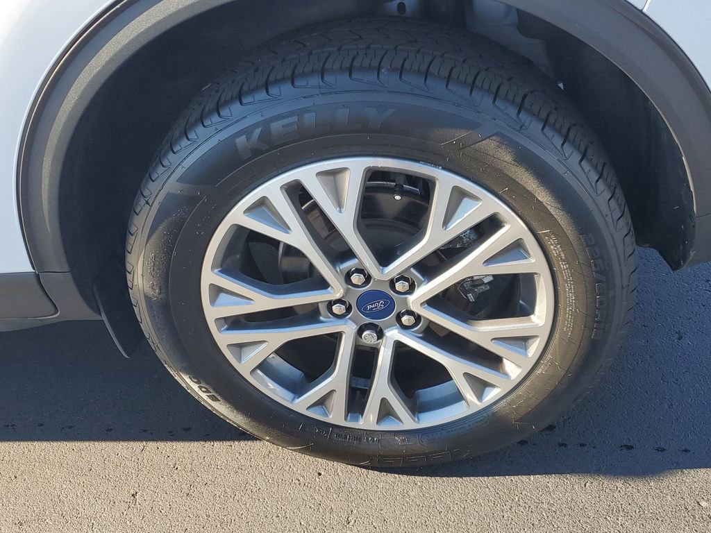 Certified 2022 Ford Escape SEL w/ Technology Package image 5