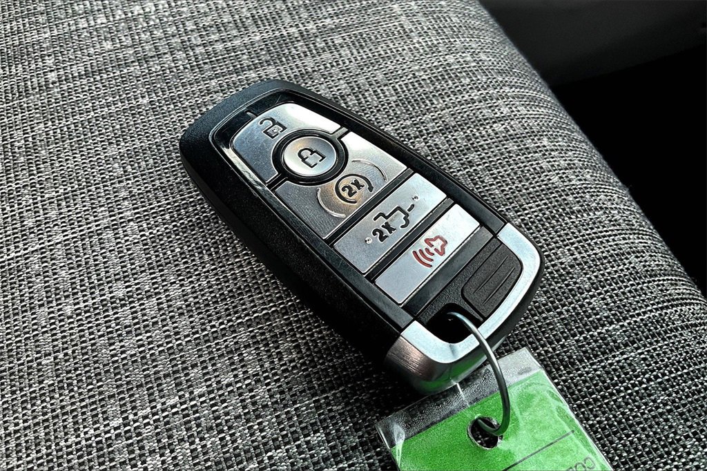 Certified 2022 Ford F150 XLT w/ Equipment Group 302A High image 12