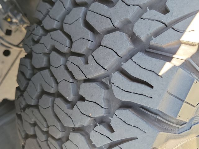Certified 2022 Ford F150 Raptor w/ Equipment Group 801A High AWD/4WD image 32