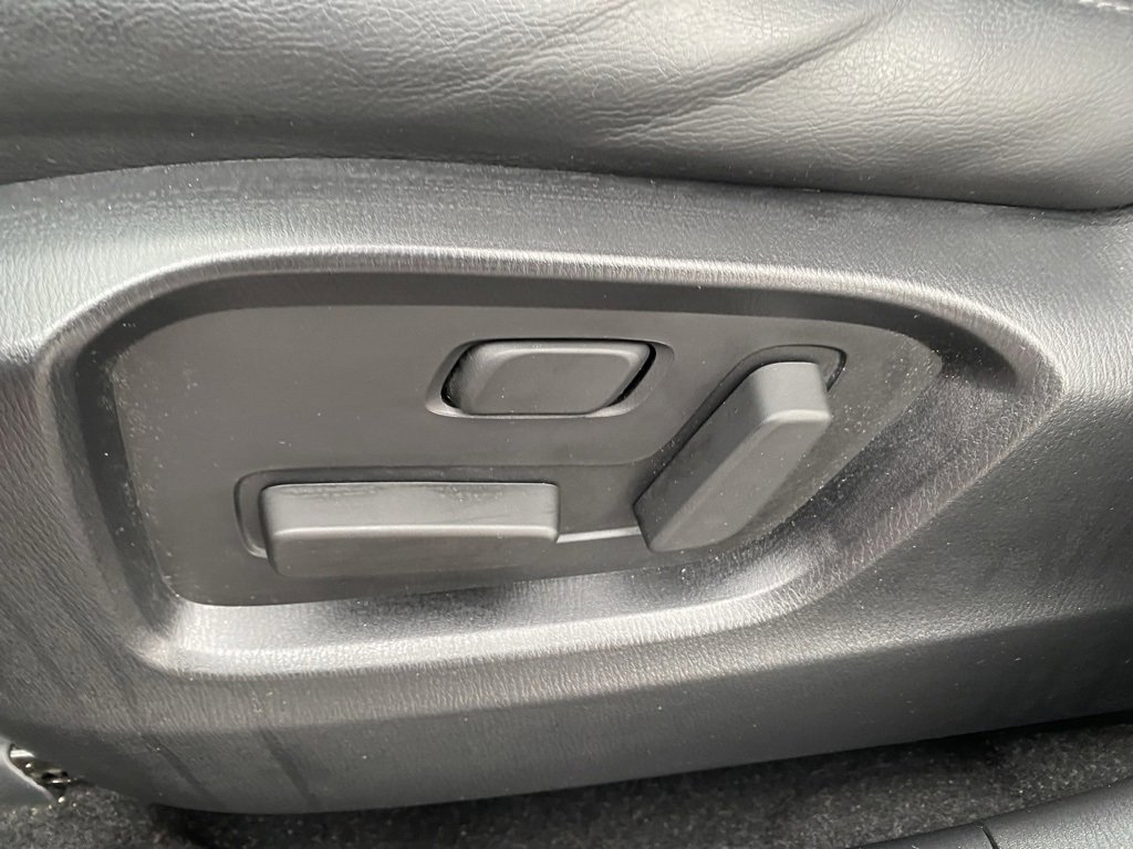 Used 2023 MAZDA CX-9 Touring image 14